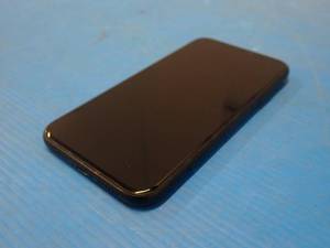 Apple&nbspIphone Xr A1984  64GB of storage  Carrier is unlocked  Includes charging cable