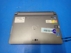 Fujitsu&nbspQ665 Tablet with Keyboard  CPU&nbspINTEL(R) CORE(TM) M-5Y71 CPU  1.20GHZ  8GB LPDDR3 SDRAM  256GB M.2 SSD  2 bruised spots on screen  No OS  No cables