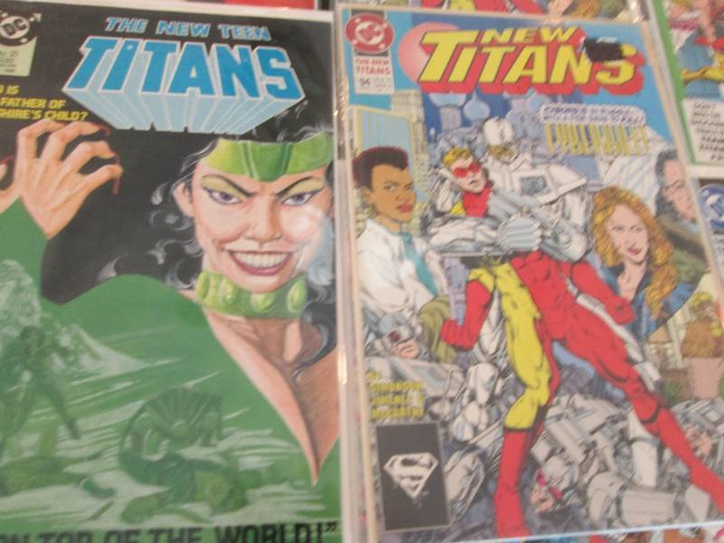 229. 10 Titans Comic Books...