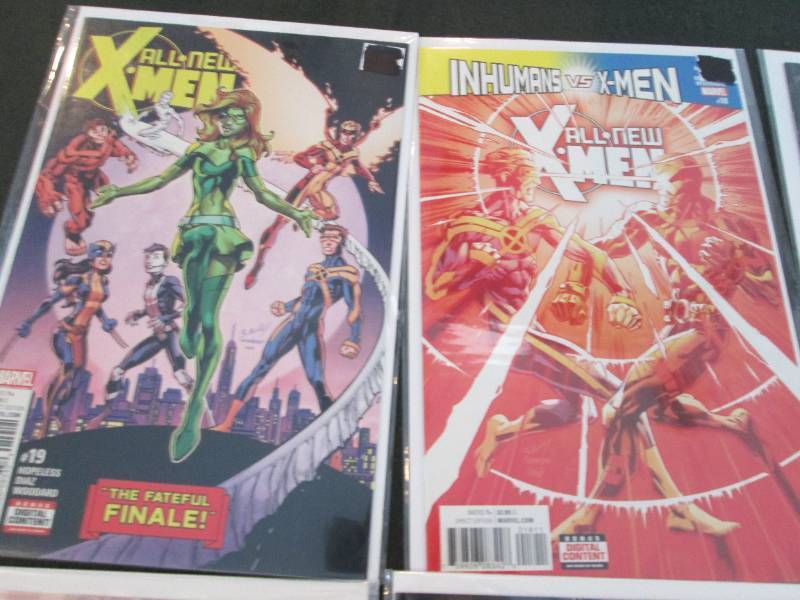 274. 6 X-Men Comic Books...