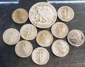 GROUP OF 11 US SILVER COINS 1 X WALKING LIB 50C 10X MERCURY DIMES