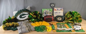 lot 111 image: NFL Green Bay Packers Fan Gear B