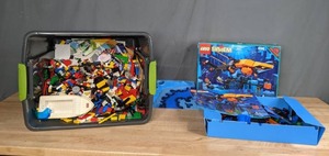 lot 16 image: A Collection of Legos Including Lego Aquasharks  S