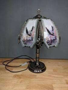 lot 76 image: Elegant Glass Touch Table Lamp with Eagle Scene S