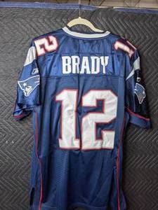 lot 57 image: Reebok Tom Brady New England Patriots NFL 12 Football Jersey Mens 52 L H