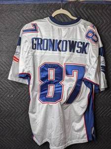 lot 61 image: Reebok Rob Gronkowski New England Patriots NFL 87 Football Jersey Mens 54 XL H
