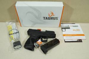lot 4 image: NEW Taurus G2C .40 S&W Semi-Automatic Pistol