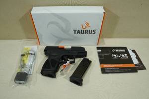 lot 5 image: NEW Taurus G3C 9mm Semi-Automatic Pistol
