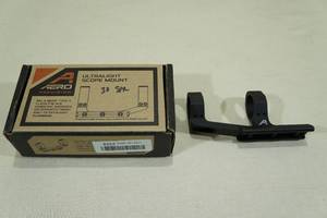 lot 34 image: Aero Precision Ultralight Scope Mount - 30mm - SPR Relief, Anodized Black