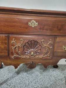 lot 43 image: Mahogany Chest Of Drawers. Shell Carved Lowboy.