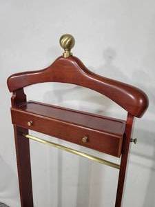 lot 7 image: Bombay Company Wardrobe Valet Stand.