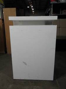 28x20x42 Rolling cart with outlet
