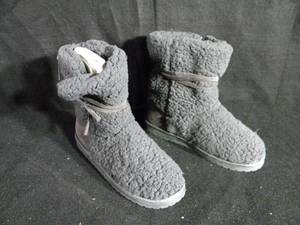 Essentials by Muk Luk Furry Boots Size 11