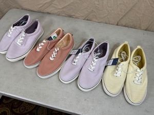 4 New Pairs Universal Thread Shoes Size 10W