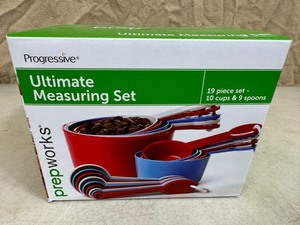 New 19 pc Measuring Set