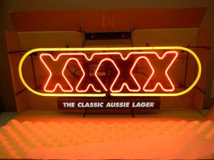 lot 15 image: NEW OLD STOCK - NEVER OUT OF THE BOX - CASTLEMAIN XXXX THE CLASSIC AUSSIE LAGER  NEON BEER SIGN - NEW - FANTASTIC PIECE - APPROX 32 By 15 - SEE PICTURES