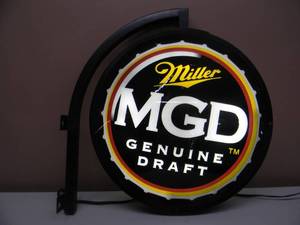 lot 46 image: VINTAGE DOUBLE SIDDED PUB LIGHT MGD & MGD LIGHT - WORKS - COOL PIECE - APPROX 19 - SEE PICTURES