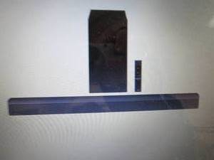 Samsung 33 2.1-Channel 300-Watt Bl...