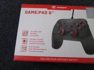 Snakebyte Nintendo Switch Game Pad ...
