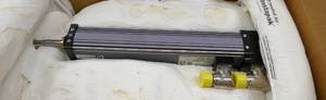 lot 4 image: Exlar GSX20 actuator 230V 5,000rpm