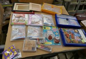 lot 35 image: A bunch of new craft kitssupplies