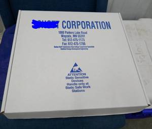 lot 117 image: Lot of 25 cardboard boxes 16-12 x15-12 x2-14 Can be folded with the brown side out instead