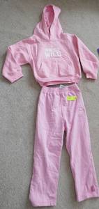 lot 137 image: Girls 56 Pink Vikings sweatpants, Wild sweatshirt