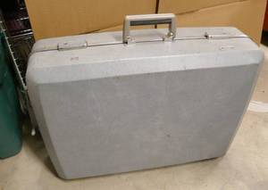 lot 170 image: 3 Pieces of Luggage, Samsonite, American Tourister