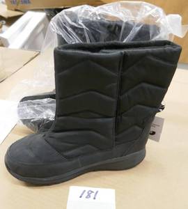 lot 181 image: TWO New pair of kids winter boots size 6