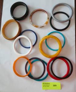 lot 189 image: Lot of vintage bangle bracelets, I am pretty sure some of these are bakelite