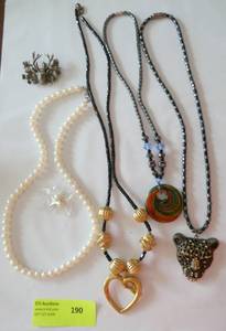lot 190 image: Vintage Necklaces (hematite) and bracelets or keychains