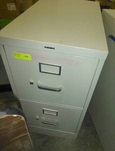 lot 202 image: 2 drawer file cabinet