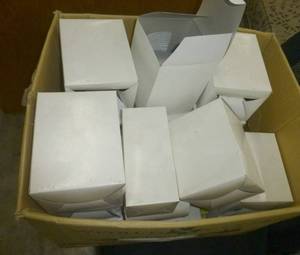 lot 205 image: Box of flood lights