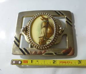 lot 250 image: 2 vintage Western belt buckles Horse and Agate, bolero tie clasp