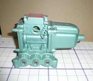 lot 92 image: Big Numatics valve
