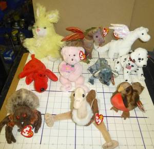 lot 253 image: Beanie Babies with tags all excellent condition