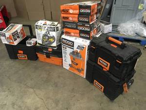 lot 6 image: Mix Lot of Ridgid Shop Vacuums and Accessories, Customer returns, Review all pictures