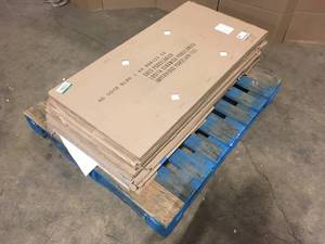 lot 7 image: MSI Voyager Blanco 24 in. x 48 in. Matte Porcelain Floor and Wall Tile (7.64 sq. ft.Each) Panels 16 Pcs Customer Returns See Pics