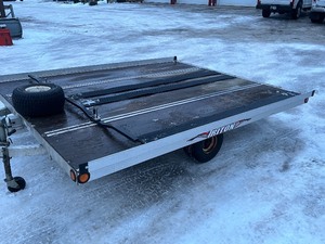 lot 1 image: 2009 Trailer Two-Place Aluminum Snowmobile Trailer