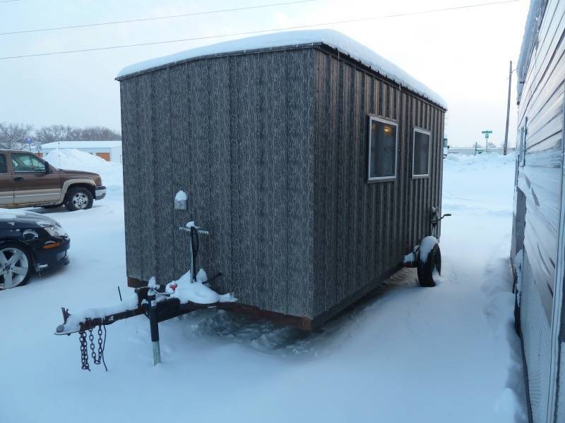 lot 3 image: 2008 Quality Built Camo Fish House 7 x 14