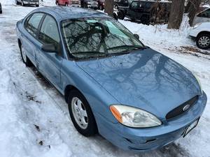 2005 Ford Taurus SE