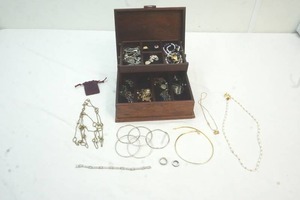 lot 15 image: ironwood handmade jewelry box, jewelry