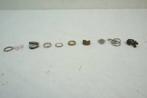 lot 27 image: rings