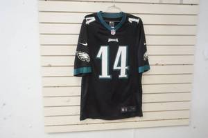 lot 68 image: eagles NFL jersey