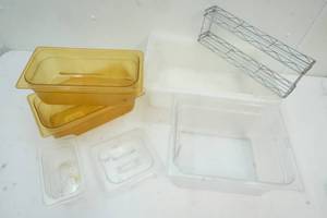 lot 74 image: kitchen bins