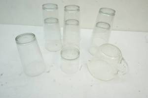 lot 86 image: glasses