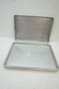lot 92 image: baking sheets