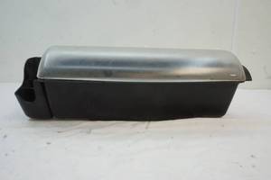 lot 130 image: sand jammer paper towel dispenser