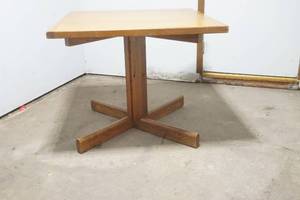 lot 163 image: table