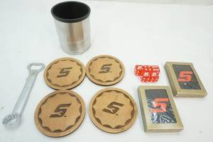 lot 179 image: Snap on collector items
